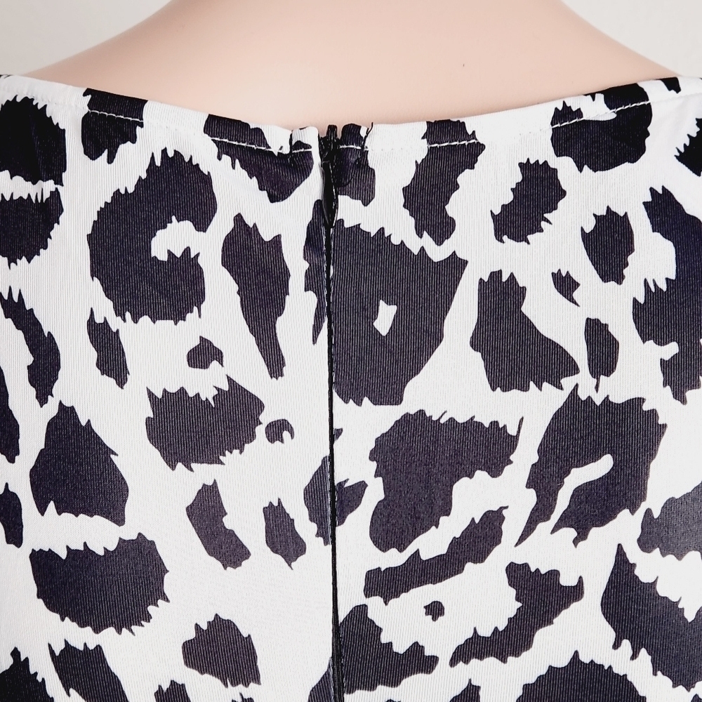 𝅺nwot Leopard Print Sweetheart Neck Shirred Cuff Bodycon Dress Size: XS - Picture 8 of 12